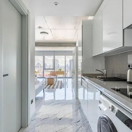 דירה Scenic Bright W Parking, Poolviews! #302