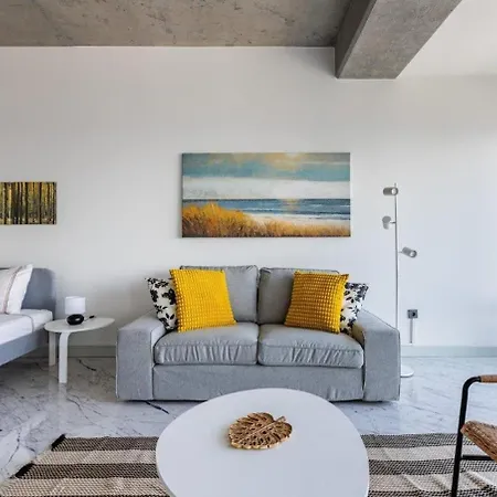 Scenic Bright W Parking, Poolviews! #302 Appartement *
