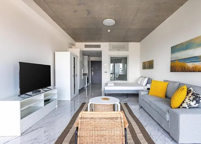 Apartment Scenic Bright W Parking, Poolviews! #302 Istanbul