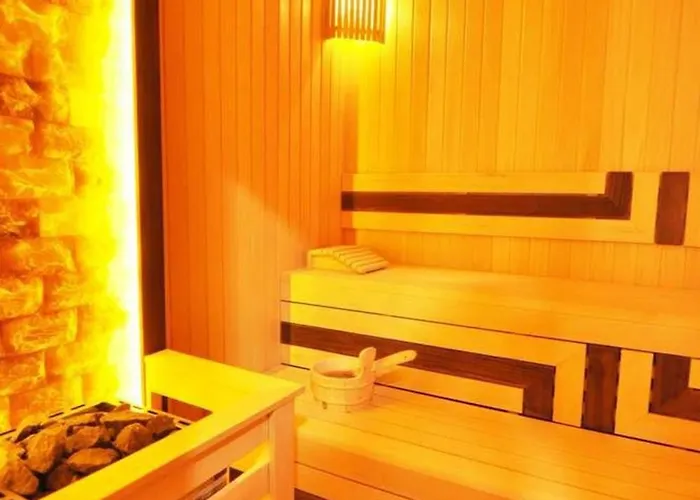 Scenic Bright W Parking, Poolviews! #302