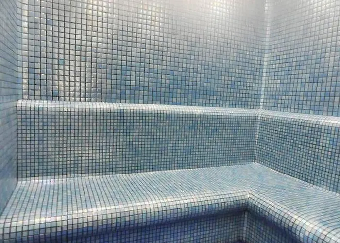 Scenic Bright W Parking, Poolviews! #302 Apartment