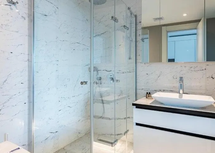 Scenic Bright W Parking, Poolviews! #302 *