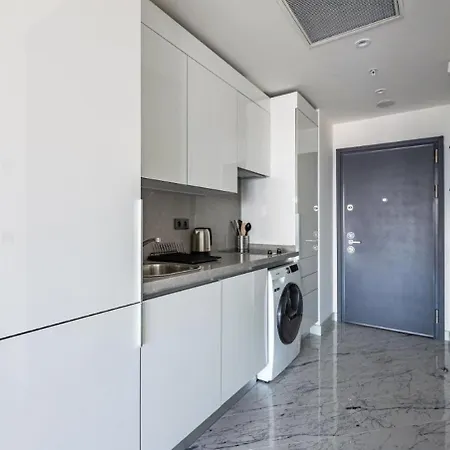 Scenic Bright W Parking, Poolviews! #302 *