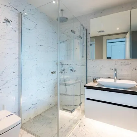 Scenic Bright W Parking, Poolviews! #302 *